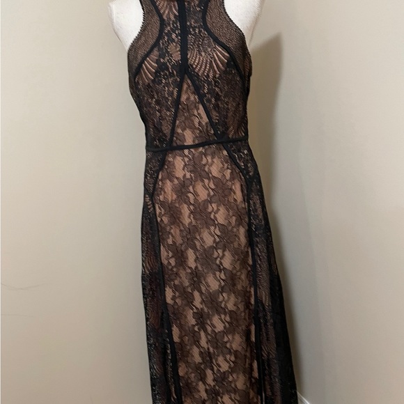 NWT Anthropologie Ball gown formal midi dress 
Retail $248 
Size 8 - Picture 4 of 12